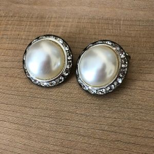 Vintage Clip On Earrings